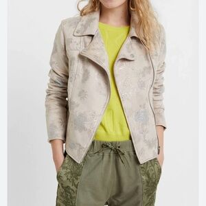 Desigual Astrid Metallic Faux Suede
Flower Moto Jacket Cream